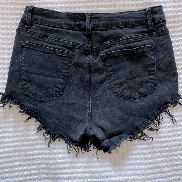 KanCan Black Denim Shorts - Picture 2 of 3